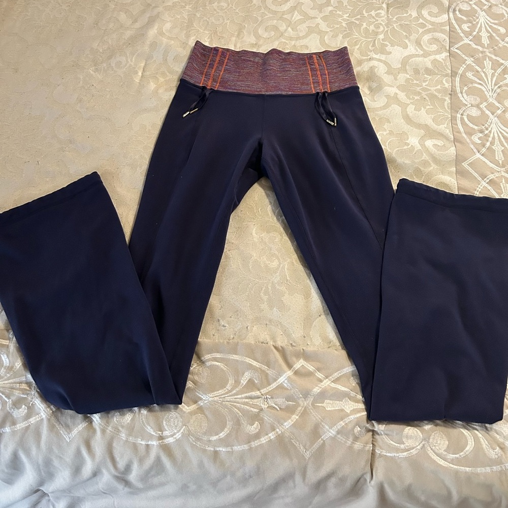 Lululemon leggings size 6